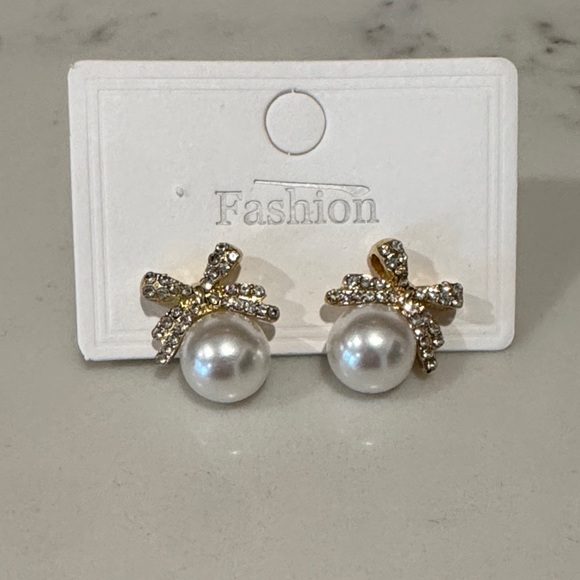 Fashion Jewelry Jewelry - Fashion Jewelry Pearl and Gold Crystal Bow Earrings
